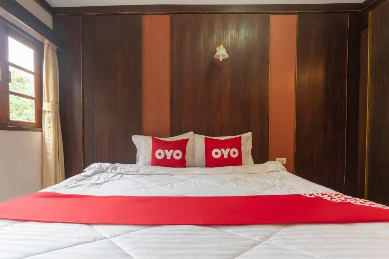 Oyo 75356 Thipsiri Lodge Чиангмай Екстериор снимка