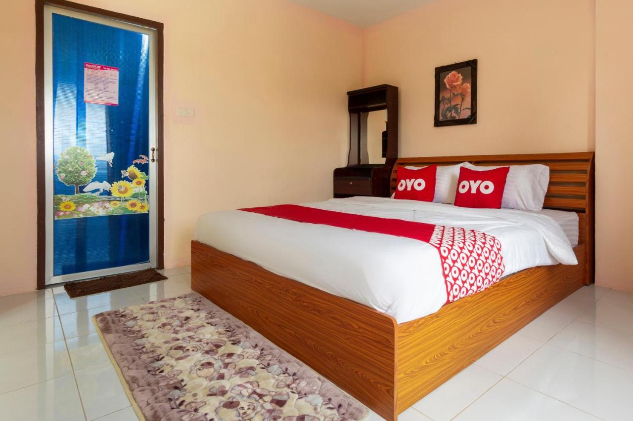 Oyo 75356 Thipsiri Lodge Чиангмай Екстериор снимка
