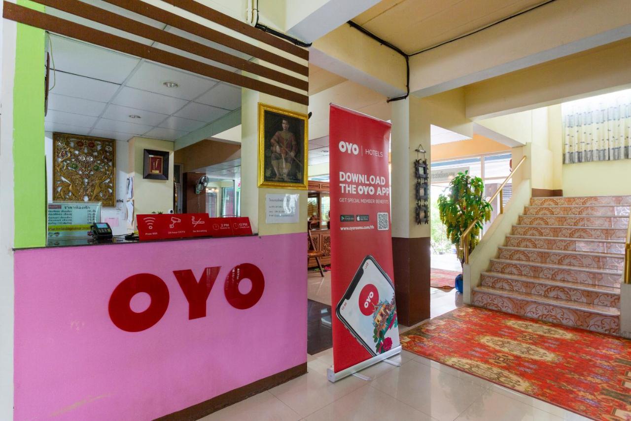 Oyo 75356 Thipsiri Lodge Чиангмай Екстериор снимка