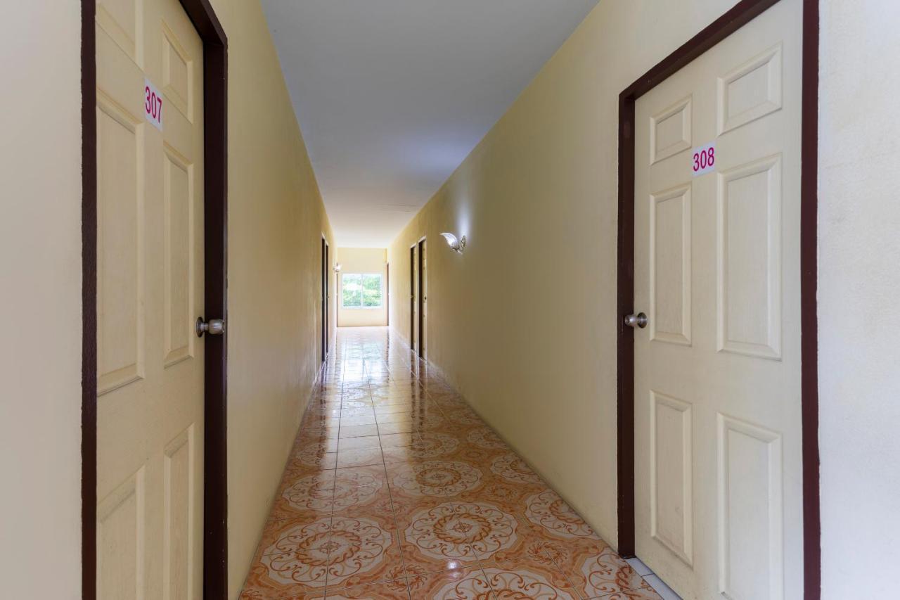Oyo 75356 Thipsiri Lodge Чиангмай Екстериор снимка
